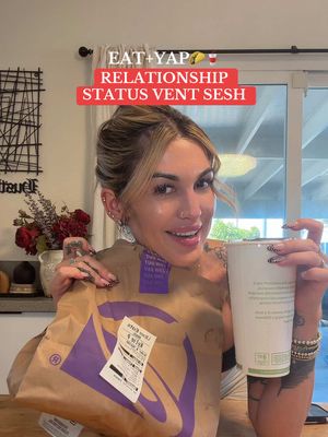 RELATIONSHIP STATUS EAT+YAP @tacobell #eatwithme #mukbang #mukbangeatingshow #eatingshow #eatingshowasmr 
