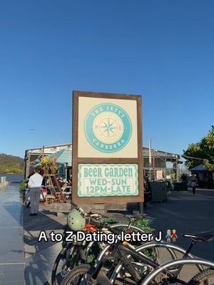 Summer in Canberra means heading out to The Jetty for some fried chicken, while enjoying the sunshine!  #thejettycbr #alphabetdating #canberra #dateideas #datenight 