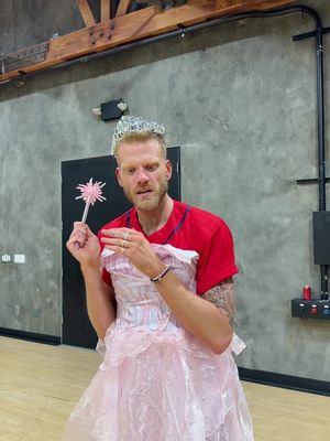 We are so ready for wicked night 😂💚✨🩷 @Dancing with the Stars #DWTS @Scott Hoying 