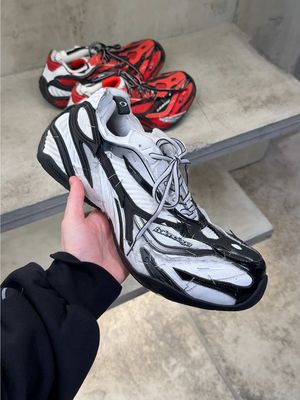 new shoes at balenciaga, which are your faves? #demna #balenciaga #sneakernews 