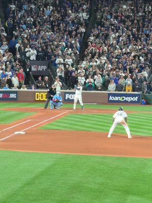 Might as well #mariners #grandslam #genosuarez #alcs #baseball @Seattle Mariners