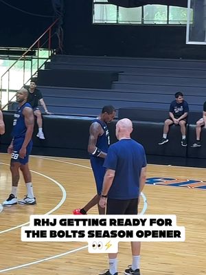 24 seconds of #RondaeHollisJefferson getting locked in for the #MeralcoBolts season opener 🐍 #EASL #YourGame