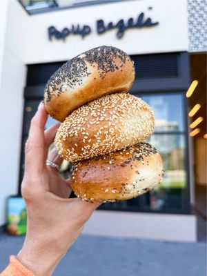 Not famous but known! Welcome to #clt @PopUpBagels , we’ve been waiting for you!  Now Open @thebowlnc 