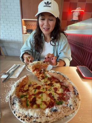 Moved to Malaysia and found some amazing pizza! 🍕 Tried @Pizza Duo Pizza Duo's Neapolitan-style Margherita – great crust & cheese. Plus, their Cacio e Pepe spaghetti is a must-try! #PizzaDuo #KLPizza #Foodie #MalaysiaFood 