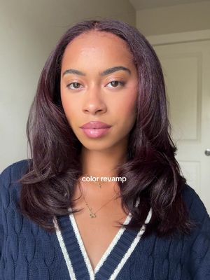 color retouch for the fall 🍂 when i tell you guys i may never go back to my natural color whew!  i asked my stylist for a burgundy red with brown tones :) 