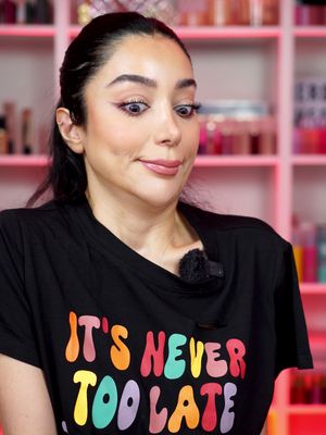 ای خواهرررررررر  Blush by @Gucci   Lip gloss by @r.e.m. beauty 