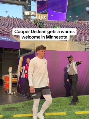 We may have found Cooper DeJean’s biggest fans #eagles #nfl #cooperdejean 