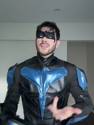 I’m peckish for a lil action  #halloween #nightwing #cosplay #teentitans 