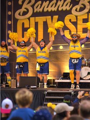 Our players aren’t the only ones who can dance 😎 #savannahbananas #dance #ladygaga #viral #trending 