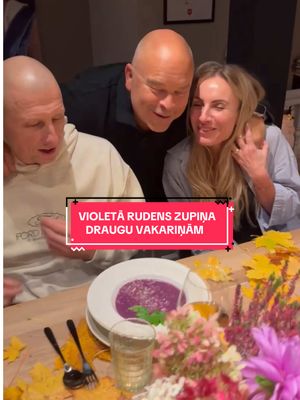 Vai esi gatavojis violetu zupu? 🫣 Šis noteikti būs Tavs vakariņu labākais iznāciens draugu vai ģimenes kompānijai 😎 Interesantos kartupeļus meklē @Lidl Latvija veikalos! 🙌🏻 #rudenszupa #recepte #fyp #sadarbība #lidl 
