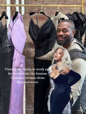 My bestie @carlcurrynyc showing us Beyonce latest #christiansiriano fashion selections ❣️ #siriano #beyoncé #queenb #beyonceknowles 