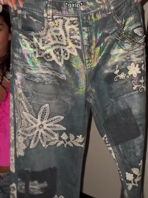 Normal jeans could never. Link in bio to shop the #WeTheFree Tinsley Printed High-Rise Illusions Jeans. #freepeople #jeans #catalog #iridescent 