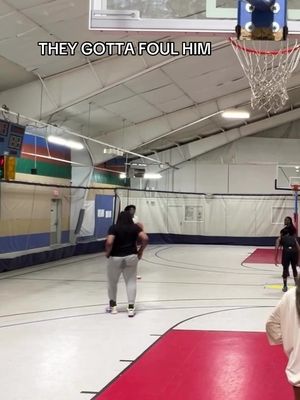 OUCH (rivercityruns309/IG) #hoops #basketball #crossover #anklebreaker #NBA 
