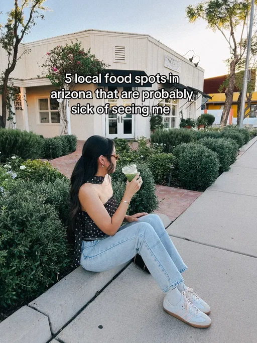 Cause I’m hitting up at least one (if not more) of these a week. Not only is the food BOMBBB (and the variety 🤌🏻 tho obvs Mexican and Asian food are my weakness) the people are the best.  1. La Hamburguesa (best smashburgers - fight me)  2. Sushi Friend (delish rolls, fresh fish, dessert)  3. Pho 43 (that broth is heaven)  4. How Kaow (Thai food truck of your dreams)  5. Mariscos a todo Mar (will spice u to another dimension in the best way)  #arizonafood #SmallBusiness #phoenix 