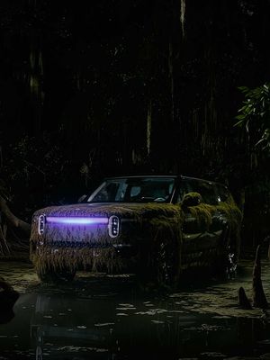 IT’S ALIVE! Experience our frightfully fun Halloween software update to venture into a Spooky Swamp...if you dare. 👻