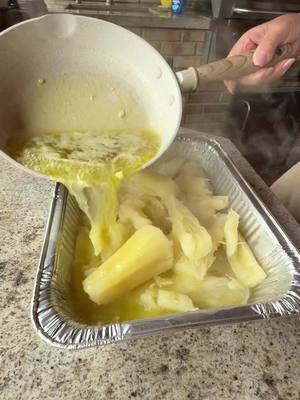 Cuban food asmr, shoutout to my aunt for this fire meal #cubanfood #arrozmoro #yuca #bistecempanizado #foodasmr 