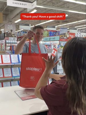 Instant besties! 😌❤️ We’re here to make every visit special! Visit us in-store at your local Staples! #StaplesCanada #WorkLearnGrow #ThatWasEASY
