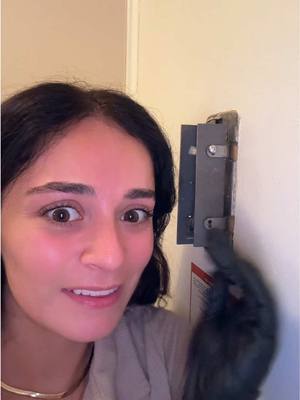 FIXING THE DOORBELL 🔔 restoring my door from the landlord special (part 6) 🤌🏼 🎀 using paint remover and engineering #contractor #nyclife #imjustagirl #paintremoval #nycapartment