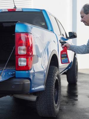 A spray and a wipe is all it takes to shine and protect your paint, with that “just waxed” brilliance and beading. All thanks to the versatile formula in Mothers California Gold Super-Hydro Spray Wax. Just spray, wipe and buff. It’s that easy. #motherspolish #diydetailing #cartok