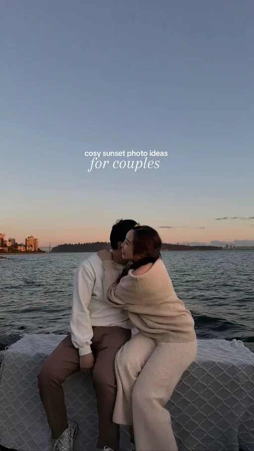 some photo ideas for you & your love— the sky was definitely showing off ☀️ #vancouver #couplegoals #couplephotoshoot #sunsetphoto 