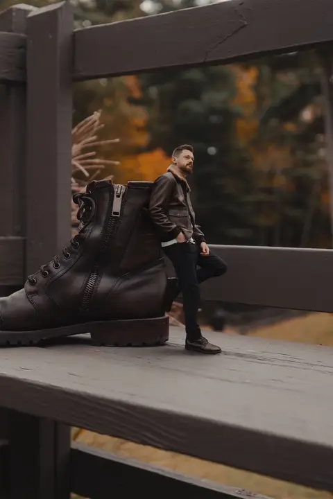 When the oversized fit goes a little too far 😅 Anejo Flight Jacket + Casa Moto Boots @Thursday Boots    #fallfashion #FashionInspo #mensfashion #bootseason 