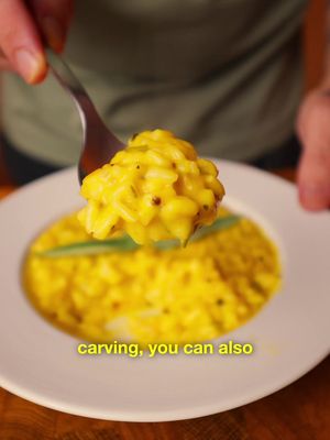 AD | 🎃PUMPKIN & SAGE RISOTTO🎃 Pumpkin is such an underrated ingredient and not just for carving. Plenty about this time of year, so get to @Morrisons | Groceries & Food and make this family dinner 🍽 INGREDIENTS Pumpkin Risotto rice 1/2 Onion 2 cloves garlic Handful of sage Olive oil Low fat crème fraiche Low sodium veg stock Pepper #morrisons #halloween