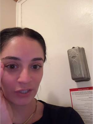 I THINK I HAVE ASBESTOS… restoring my door from the landlord special (part 7) using paint remover and engineering 🤗 🎀 🤌🏼 #contractor #nyclife #imjustagirl #paintremoval #nycapartment 