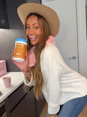IT’S BASIC GIRL AUTUMN 😍🍂 #VitalPartner I’m partnering with @Vital Proteins Shop to show you my morning coffee routine with limited-edition Salted Caramel Collagen Peptides 🍁 #morningroutine #basicgirlautumn #comedy  
