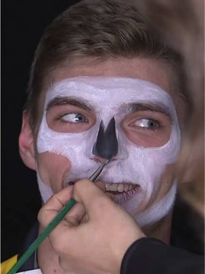 ¡Ya casi es Halloween! 👀 🎃  #f1 #maxverstappen #parati #halloween 