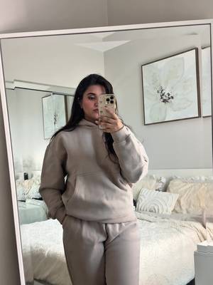 Currently living in this cozy hoodie set from @Glowmode 💛 it’s the perfect mix of comfort and style for chilly days! Search [GLOWMODE] and use my code [GMmichellenoorr] for 15% off ✨ Product ID: 169135162, 170125904 #GLOWMODESweatSet #GLOWMODE