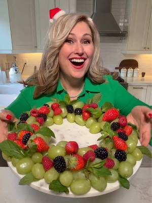 Christmas Fruit Wreath 