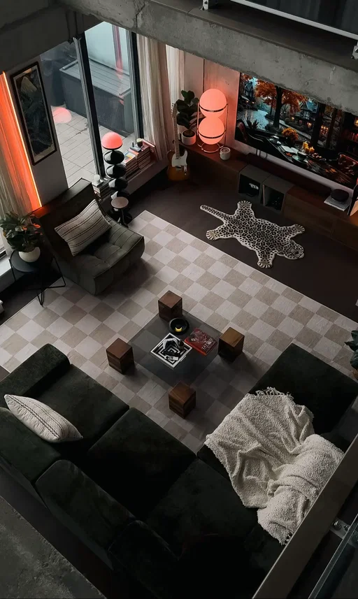 Gloomy days and warm lights> #interiordecor #livingroomdecor #detailsmatter #hometour #apartmenttherapy 