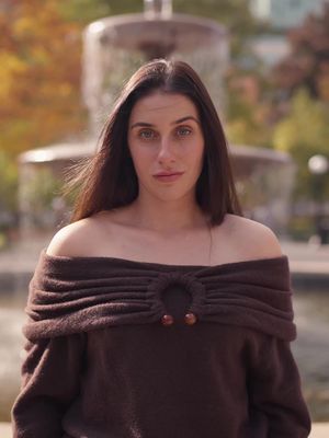 ✨ Create a smooth match cut in minutes  with the Spring app (and it’s free!) 🎬 Film yourself in different locations, but try to keep your body centered in the frame Open the Spring app and import your clips Tap “Duplicate as Layers” to align them precisely. Make sure your eye level stays the same across all shots Trim each clip to around 0.5 seconds for a snappy, seamless transition And that’s it! Super quick, and perfect for boosting your views 🚀 Comment “Spring” and I’ll send you the download link! #editingvideo #videoapp #videoideas #videography 