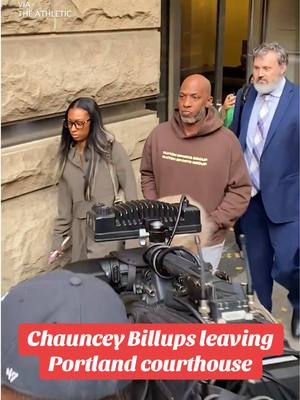 Chauncey Billups was arraigned in a downtown Portland court and released from custody after being arrested on Thursday as part of a FBI sports-gambling probe. (via @The Athletic) #NBA #fbi #gambling #chaunceybillups #blazers 