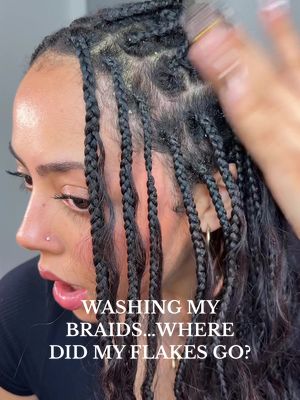 Replying to @𝒞𝒽𝒶𝒸𝒽𝒶𝓈🍎 no excuse to not wash our braids anymore 🫣 what did y’all put in this @CÉCRED scalp refreshing spray?? #braids #washingbraids #curlyhair #scalpcare #protectivestyles 