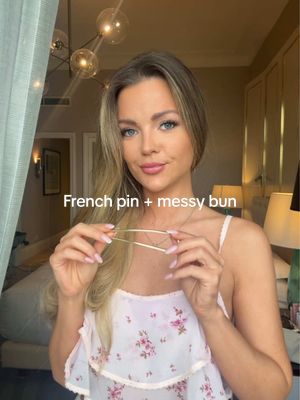 French pin + messy bun, avagy a megmentőm amikor már bőven rámfér egy festés + haj újrarakás. #frenchpin #messybuntutorial #halfmessybun #frenchpintutorial 