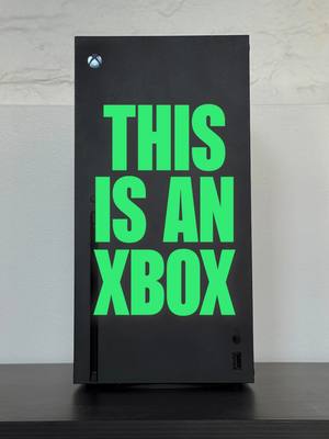 Pause 👆 to decide which way you play later #Xbox #ThisIsAnXbox 