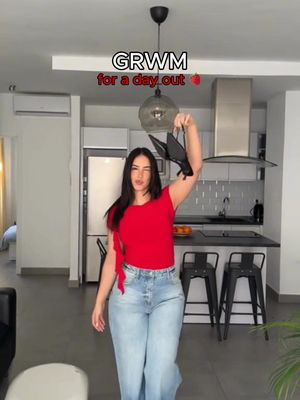 Red can be casual too — and still steal the show. ❤️‍🔥 Would you rock this look for a chill day out? 🔎 Back In The Game Baggy Jeans – Medium Wash 🔎 Foreign Love Bodysuit – Red 🔎 Cruz Slingback Pumps – Black #CasualChic #StreetStyle #RedFit #NovaBabes #FashionNova