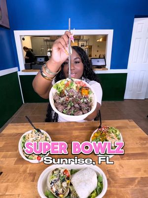 🔥 You can build your OWN bowl at @Superbowlzzz in Sunrise, FL — and it’s unreal 👀 From mac bowls to wraps, everything’s loaded with flavor 😋 📍9330 W Commercial Blvd, Sunrise FL #Superz #FoodTok #SouthFloridaEats #BrowardEats #RiceBowls       