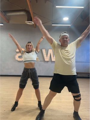 This was the group choreo for our Jazz! Here’s our demo and we added a ‘Paso doble’ flare at the end as a nod to this weeks dance 🪩 🤩 he killed this part! @AndyRichterTikTok 