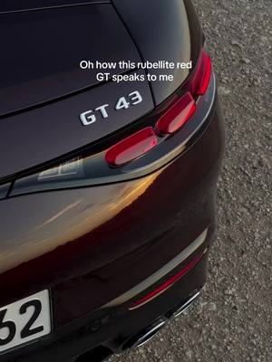 this is how fall should feel 🍂  #MercedesBenz #fall #GT #autum [Mercedes-AMG GT 43 | Energieverbrauch kombiniert: 10,3 l/ 100 km | CO2-Emissionen kombiniert: 235 g/km | COz-Klasse: G]
