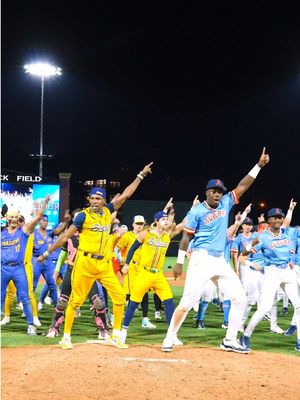 A night to remember here in Auburn 🤩 #savannahbananas #auburn #ncaa #hsm #highschoolmusical 