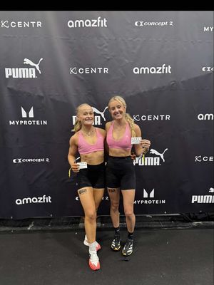 this trend but there’s only 2 of you….and you’re wearing the same outfit…😂🤣 #hyrox #fyp 