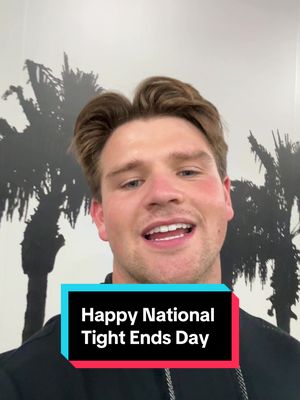 Happy National Tight Ends Day to those who celebrate. 🏈  We asked TM Ambassador and USC tight end @walkerlyons who his all-time tight end is. Who’s yours? Drop them in the comments. 💬