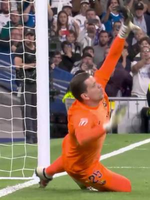 SZCZESNY. 🥶  #LALIGAEASPORTS #LALIGAHighlights #ELCLÁSICO #DeportesEnTikTok 