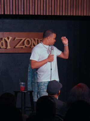 Step daddy of the year goes to- ME 😂😂😂😂😂😂😂😂😂😂😂 #crowdwork #standupsundays #comedy @mr.minzie 🎥