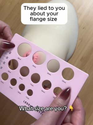 Most pumps come with a standard 24 or 28 mm flange size. This is way too big for most moms. We worked hard to create a comprehensive flange sizing guide full of how-to examples, expert IBCLC advice, case studies, and more all designed to help you on your flange sizing journey. #flange #breastfeeding #flangesize #pumping #newmom 