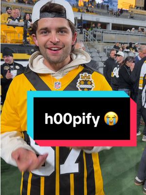 @H00PIFY in the crib tonight 😭🥀 #steelers #nflgameday #h00pify