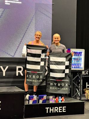 so proud of us for our performance on Saturday!! 3rd AG win and world champs secured!! 🙂‍↕️🙂‍↕️🙂‍↕️🥉💛🫡 #hyrox #hyroxbirmingham #fyp 