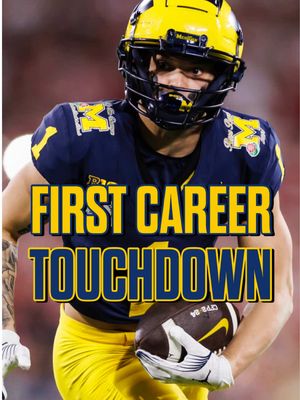 Roman hauled in his FIRST Career Receiving Touchdown Last Night vs the Packers 🔥〽️ (🎥 Via X: NFL) • • • #GoBlue #GoBlue〽️ #Michigan #MichiganWolverines #UMFootball             @The College Sports Company 